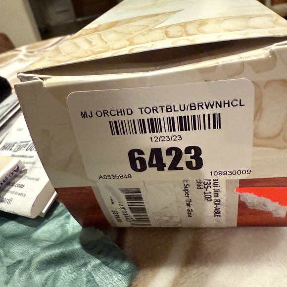 Maui Jim Orchid Sunglasses - Picture 11 of 11